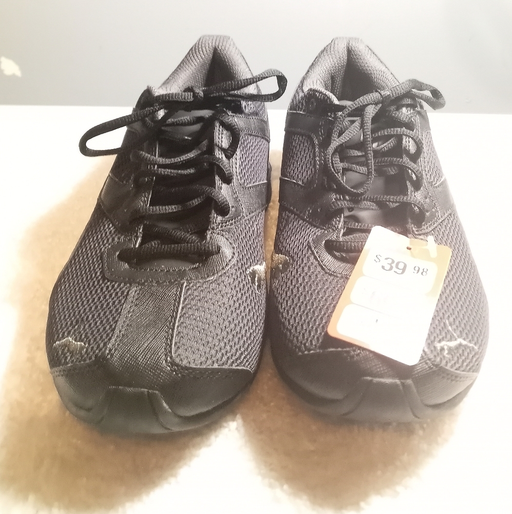 Mens All Black Puma Like New Size 9